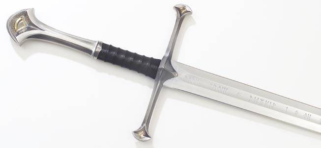 http://aceros-de-hispania.com/image/anduril-sword/anduril-swords.jpg